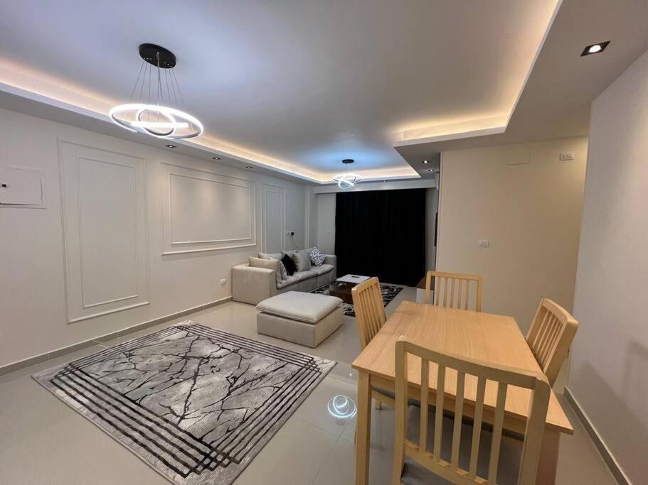 Royal Madinaty 2br